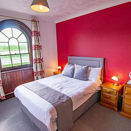 The Station Guest House Woodbridge Oda fotoğraf